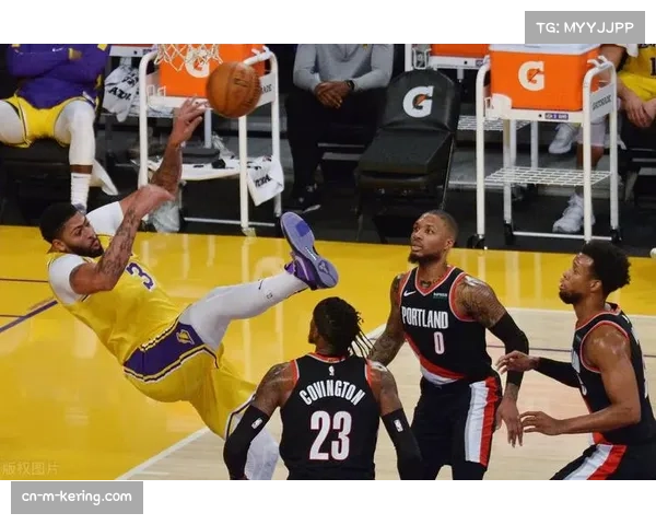 带伤坚持：尼斯队长丹特缠着绷带打满全场